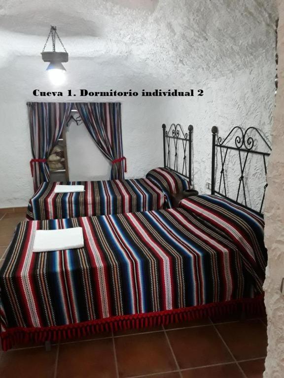 Cuevas Lourdes Villa Benamaurel Dış mekan fotoğraf