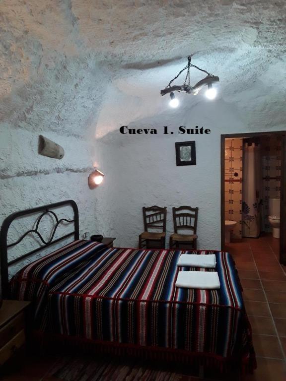 Cuevas Lourdes Villa Benamaurel Dış mekan fotoğraf