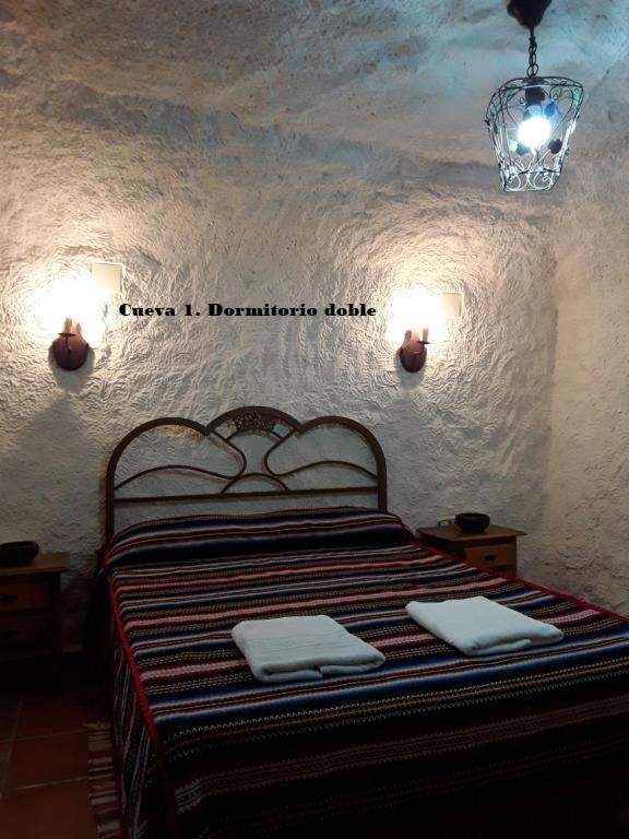 Cuevas Lourdes Villa Benamaurel Dış mekan fotoğraf