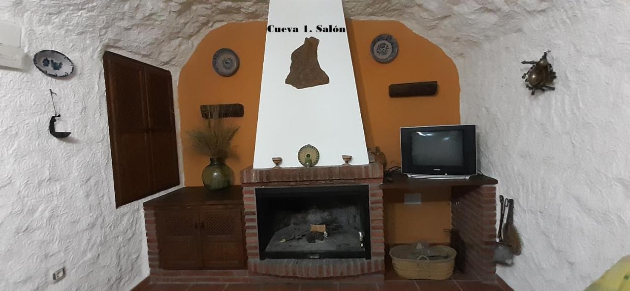 Cuevas Lourdes Villa Benamaurel Dış mekan fotoğraf
